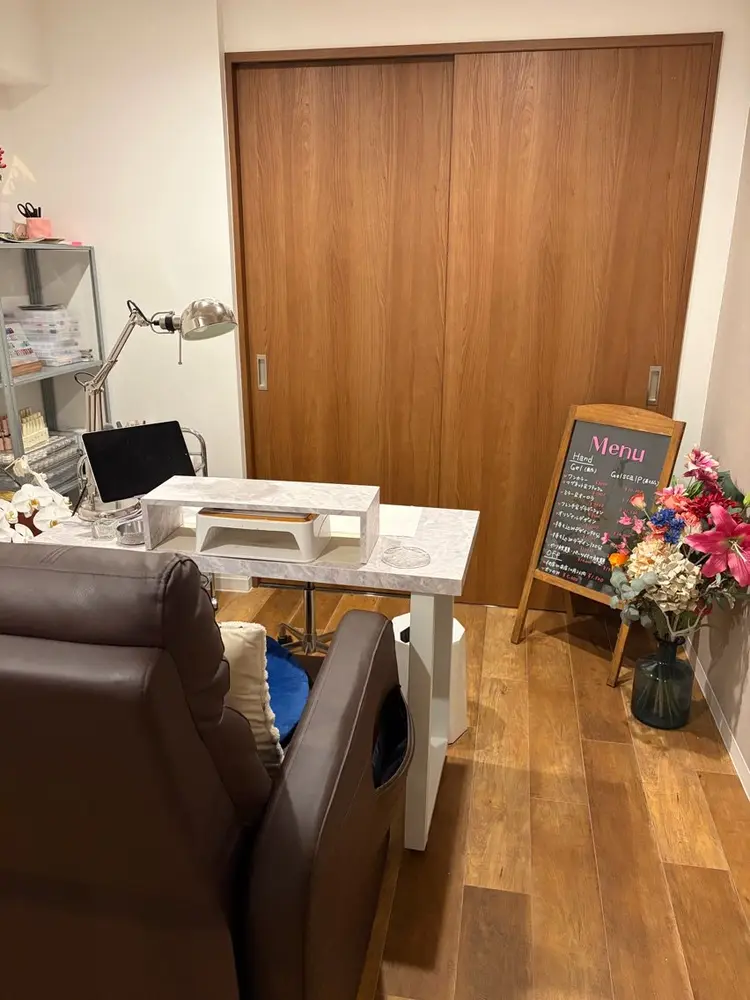nail salon Moonの内観・外観1