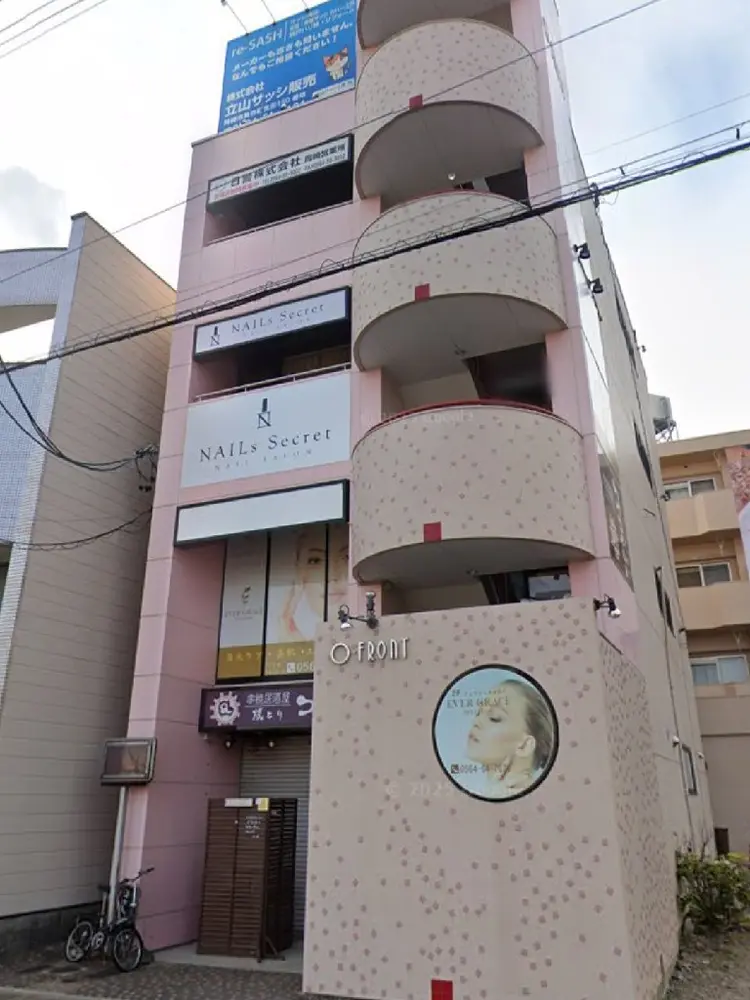 UNLY岡崎駅前店の内観・外観2