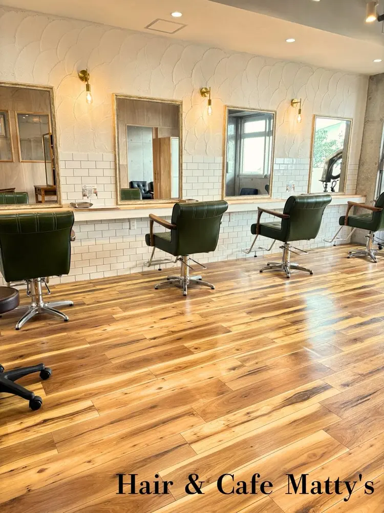 Hair&Cafe Matty’sの内観・外観1