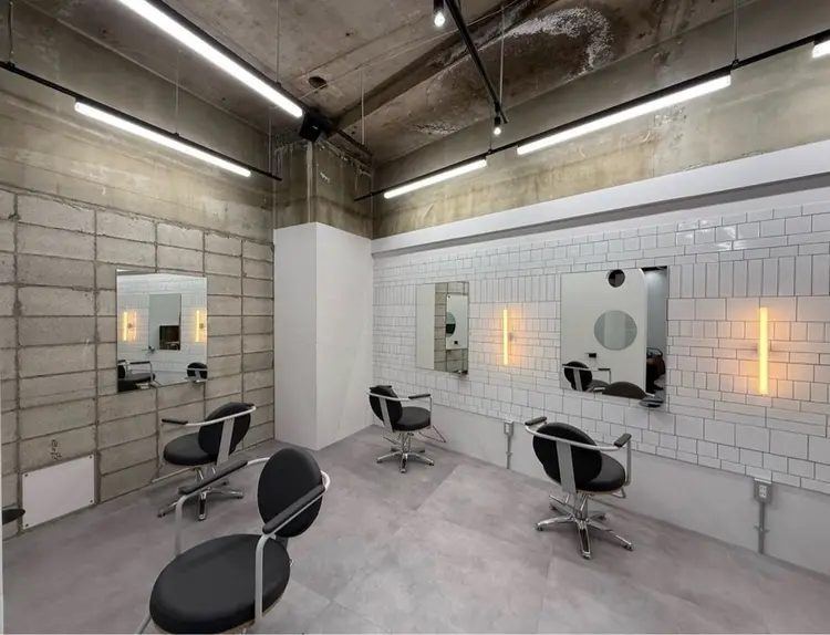 WW..men's salon 大阪西梅田【ツーダブルメンズサロンの内観・外観1