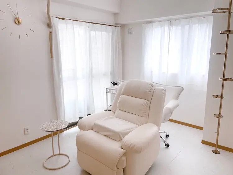 eyelash  salon  emanyの内観・外観1