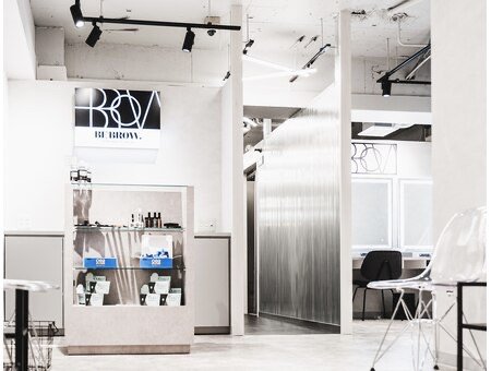 BEBROWの内観・外観1