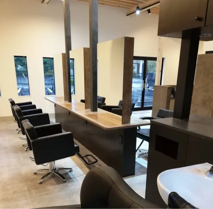 Hair+Head spa enの内観・外観1