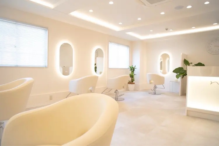 HAIR MAKE SALON new meの内観・外観1