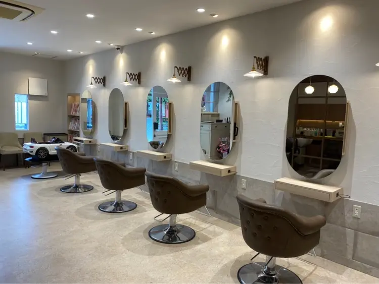 unpeuhair 六地蔵店の内観・外観3