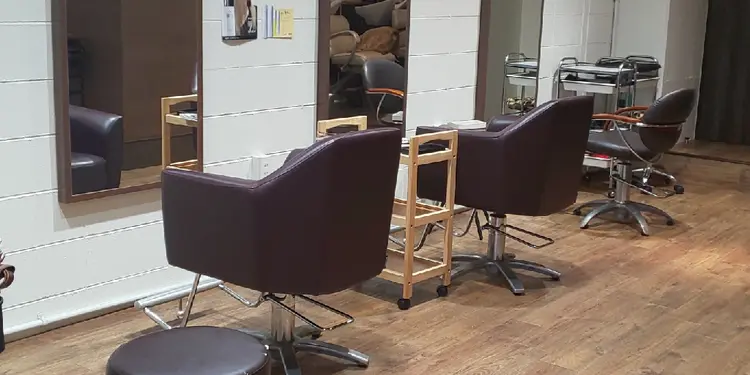 reil HAIR DESIGN　レイルヘアーデザインの内観・外観2