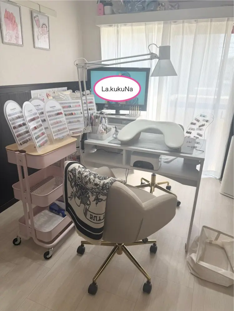 Nailsalon LakukuNaの内観・外観1