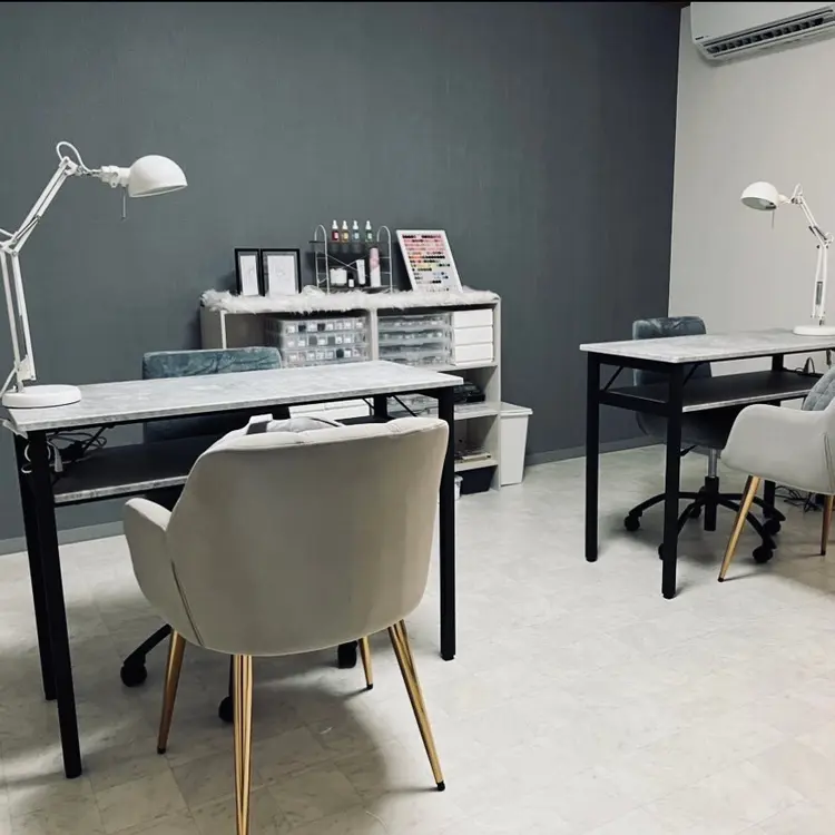 nail salon  mieuxの内観・外観2