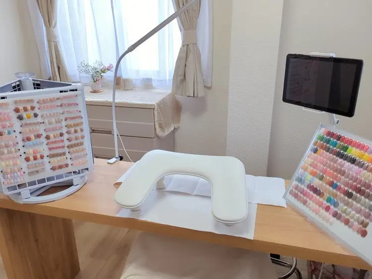 所沢の小さなネイル屋さんの内観・外観1