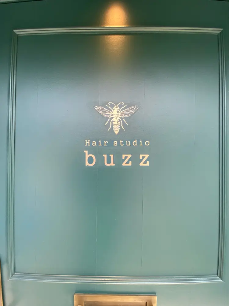 HAIR STUDIO buzzの内観・外観1