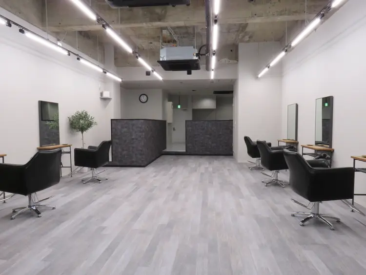CHORD 四条河原町駅店　髪質改善&韓国風&ハイトーンカラーの内観・外観1