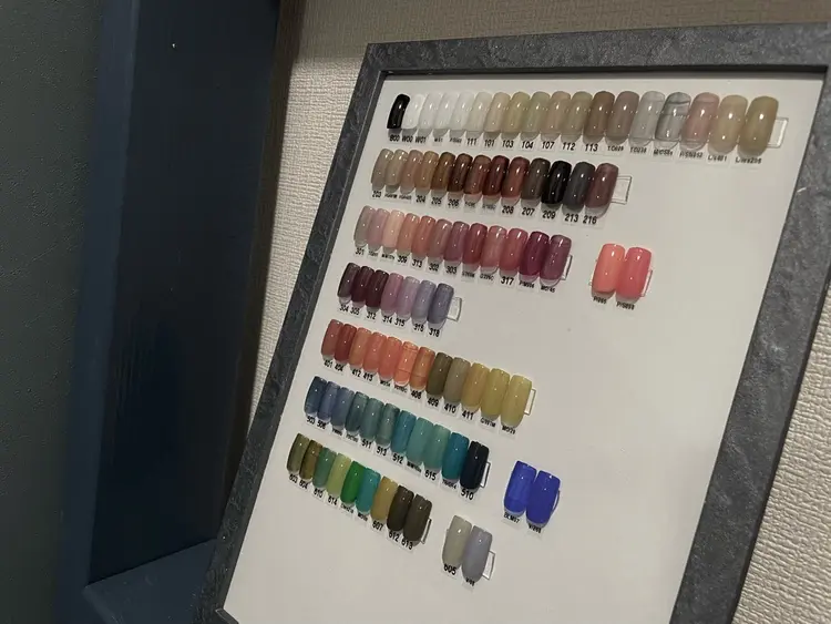 nail&beautysalon Ari33の内観・外観3