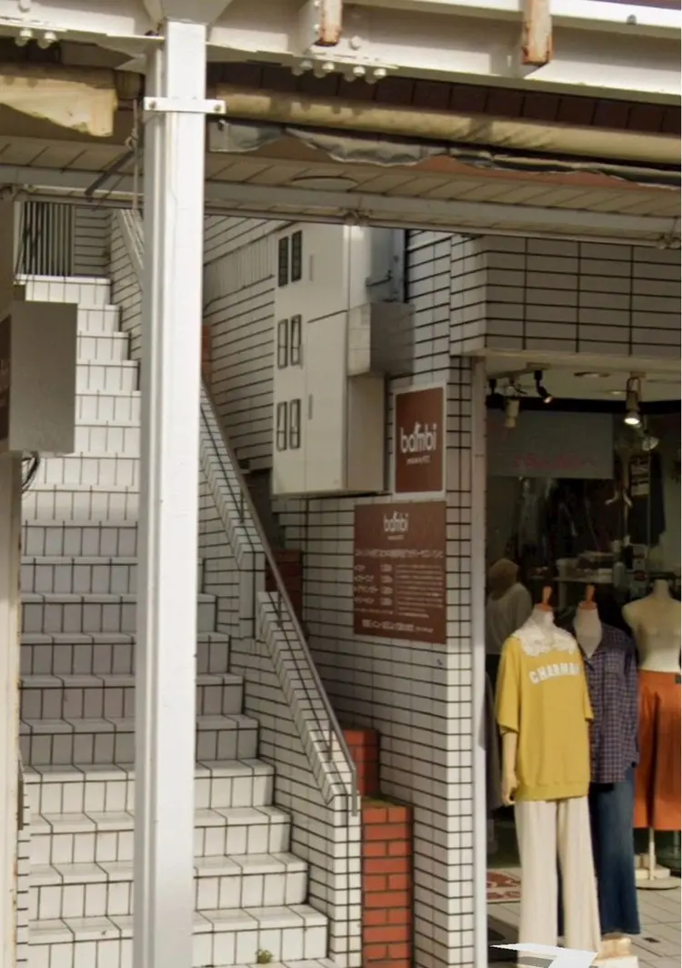 Bambiの内観・外観1