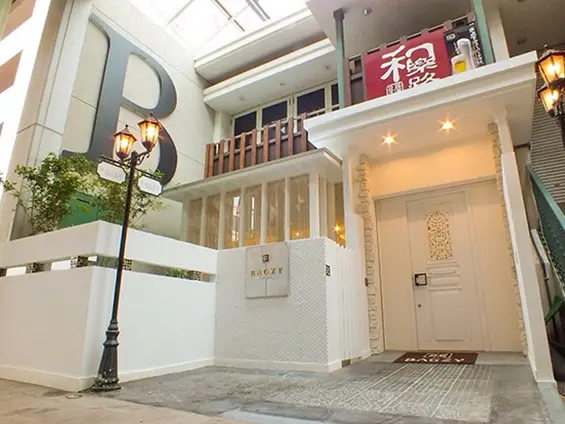 BAGZY小倉店の内観・外観1