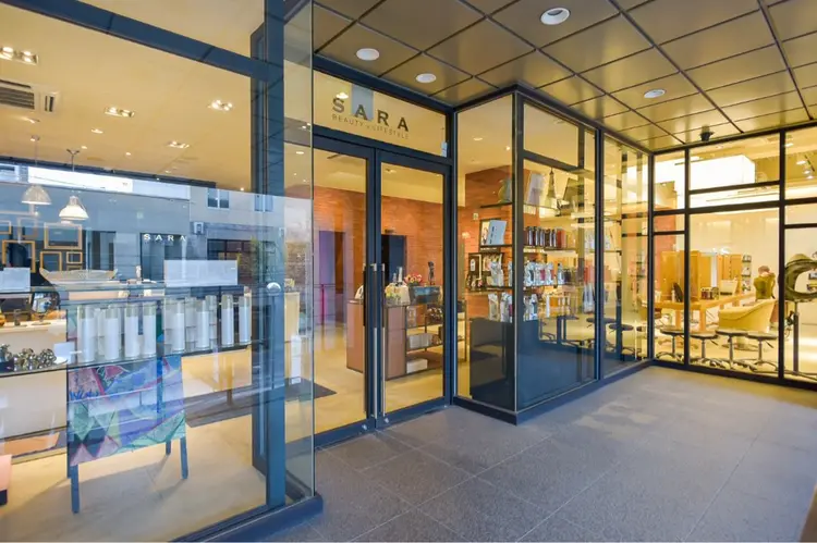 SARA BEAUTY × LIFESTYLEの内観・外観1