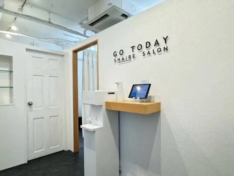 GO TODAY SHAiRE SALON 表参道Iris duo店の内観・外観2