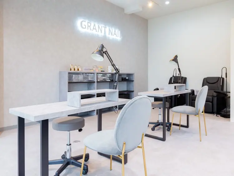 GRANT NAIL和歌山店の内観・外観2