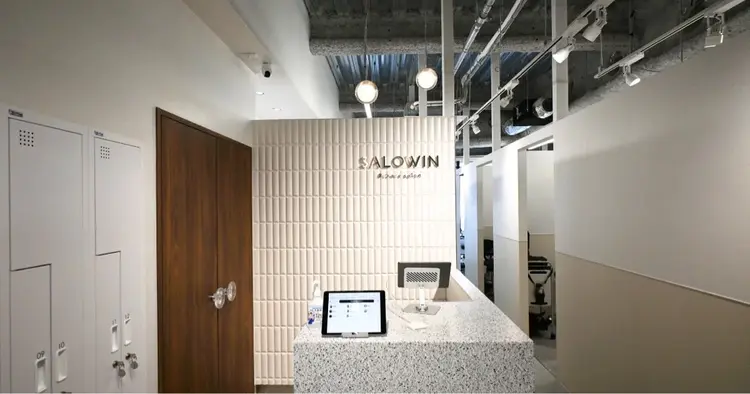 SALOWIN川崎WEST店の内観・外観3