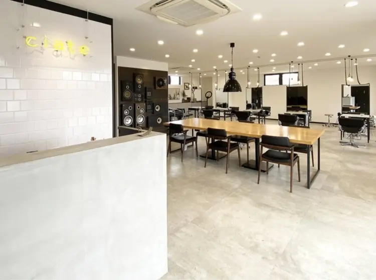 ciateの内観・外観1