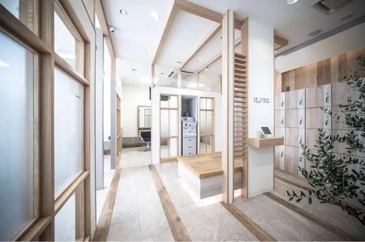 GO TODAY SHAiRE SALON 福岡天神店の内観・外観2