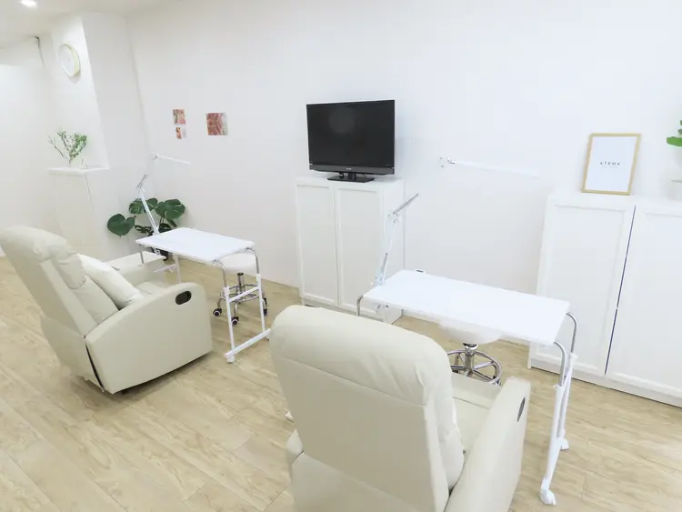 ATENA Nail&Eyeの内観・外観2