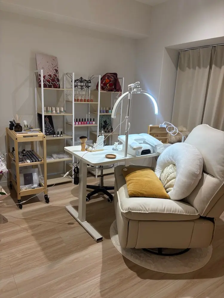 nail salon 44time／ネイルサロンしあわせたいむの内観・外観1