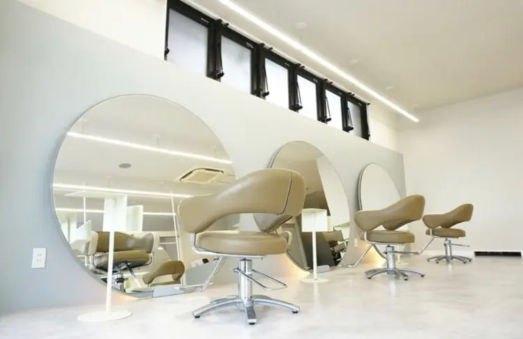 DECO HAIR Ccinoの内観・外観1