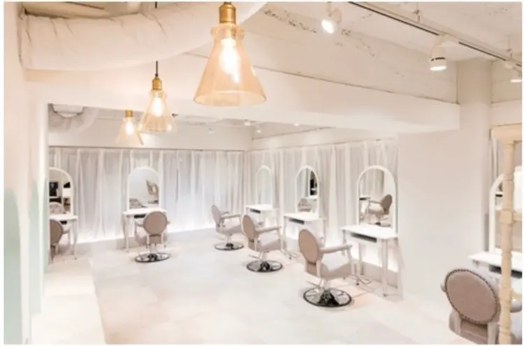 CreBiA hair&estheの内観・外観2