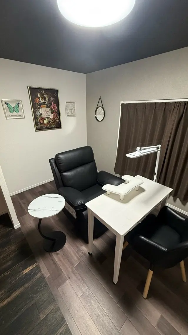 SolGlow private nail salonの内観・外観1