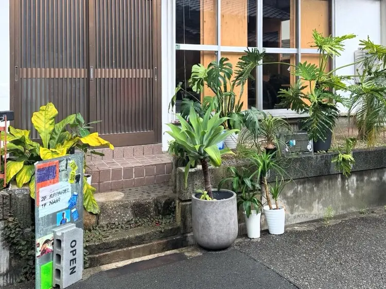 SOME WHERE【サムウェア】の内観・外観1