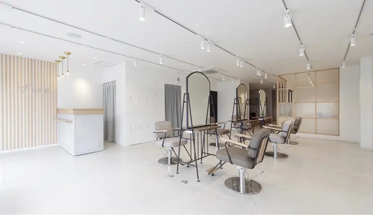 HAIR SALON fuuga新越谷蒲生店の内観・外観1