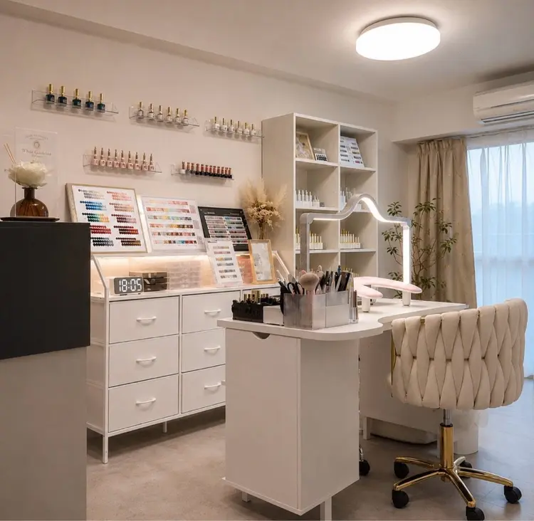 ANGILA NAIL STUDIOの内観・外観1