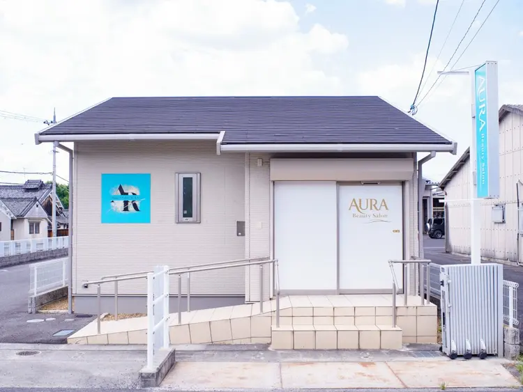 beauty salon  AURAの内観・外観1