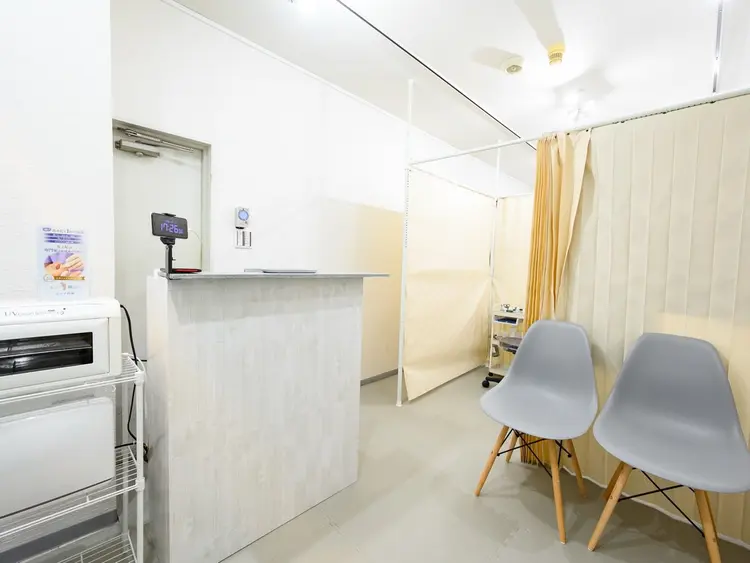 巻き爪補正店・市川駅前店の内観・外観1
