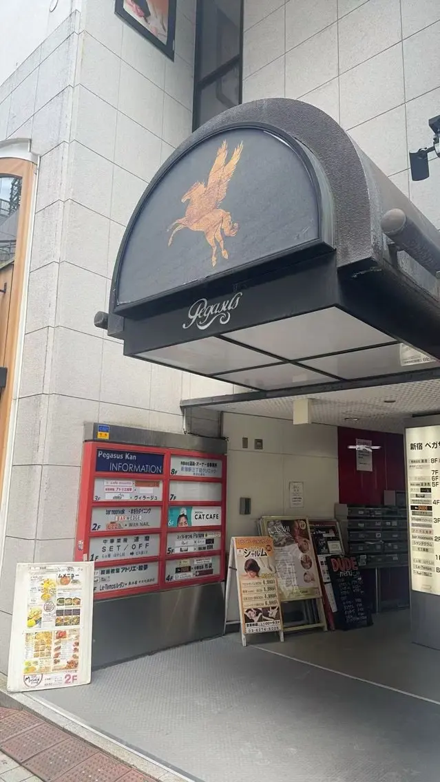 Searlin Nailの内観・外観2