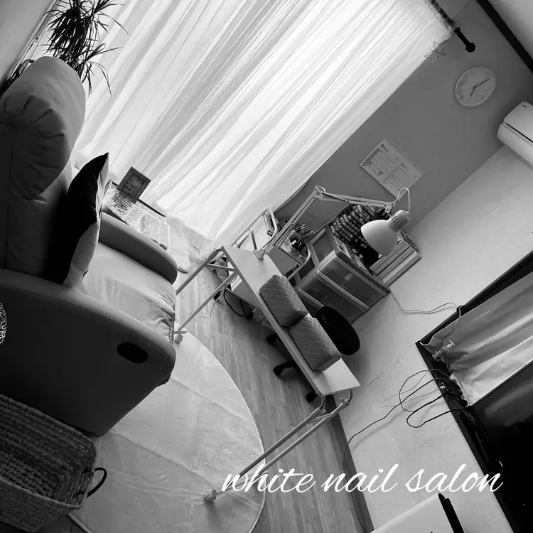 white nail salonの内観・外観1