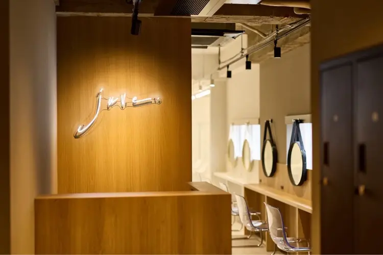juve. 大分中央町店の内観・外観1