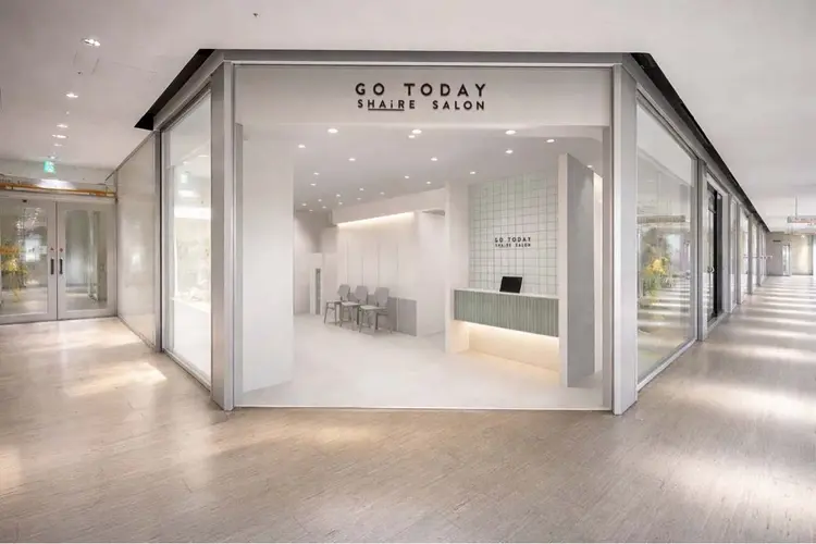 GO TODAY SHAiRE SALON 梅田店の内観・外観1