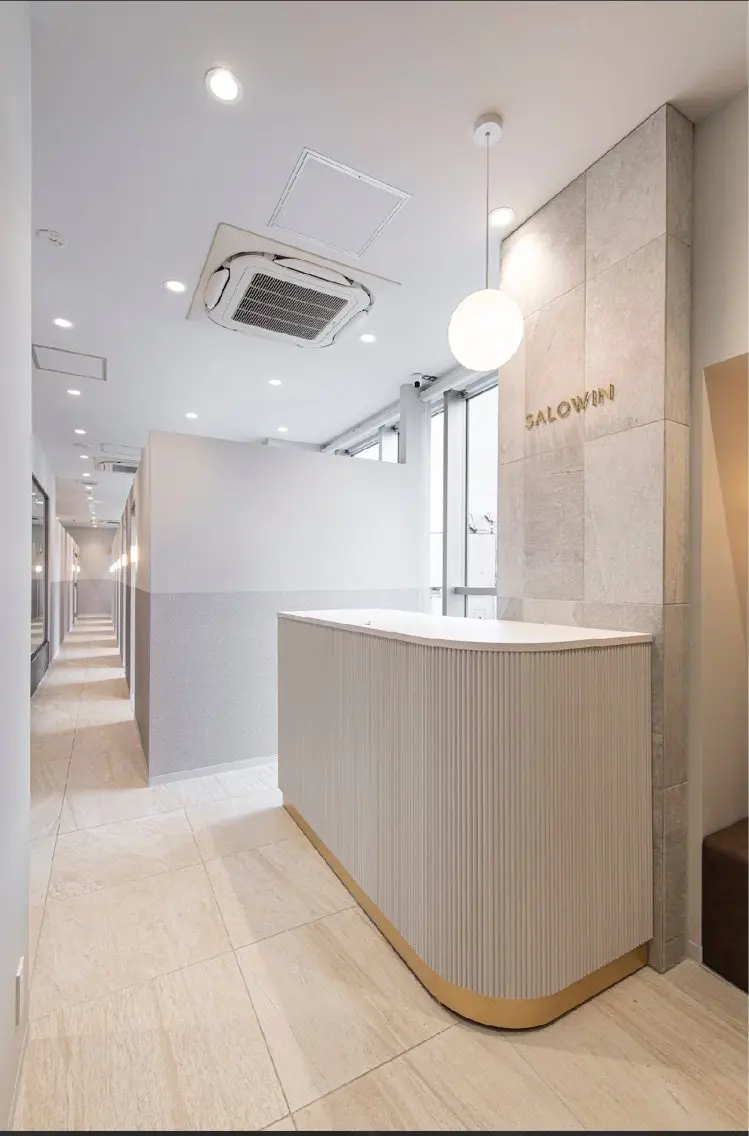 SALOWIN渋谷me+店の内観・外観1