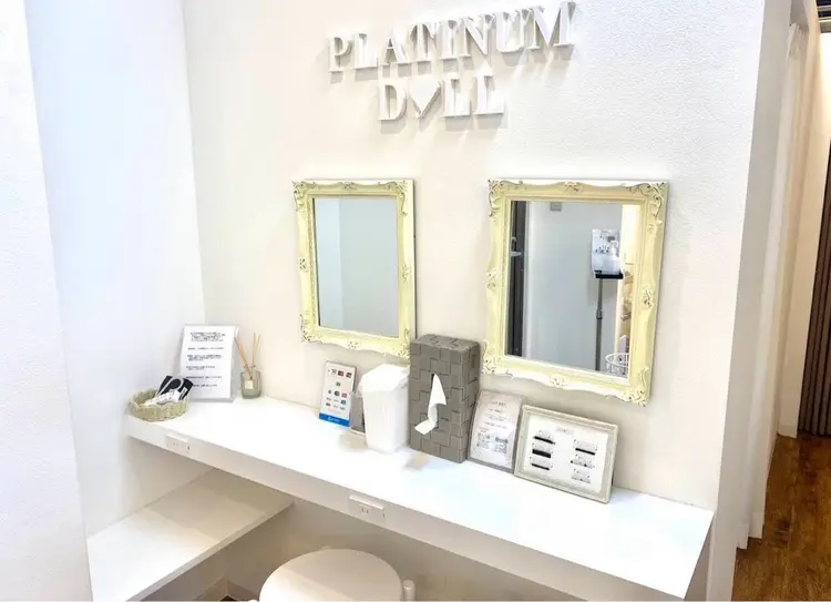 PLATINUMDOLL 四条河原町店の内観・外観1
