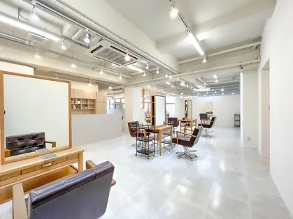 SALON 名和店の内観・外観2
