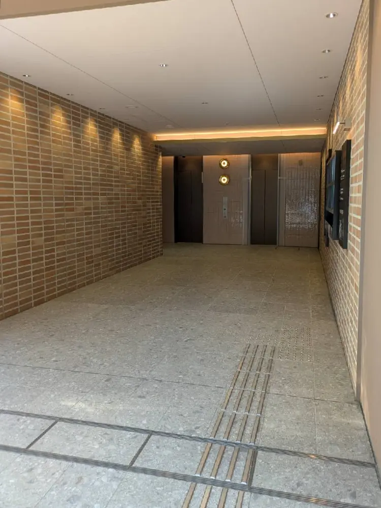 SALOWIN神戸三宮East店の内観・外観3