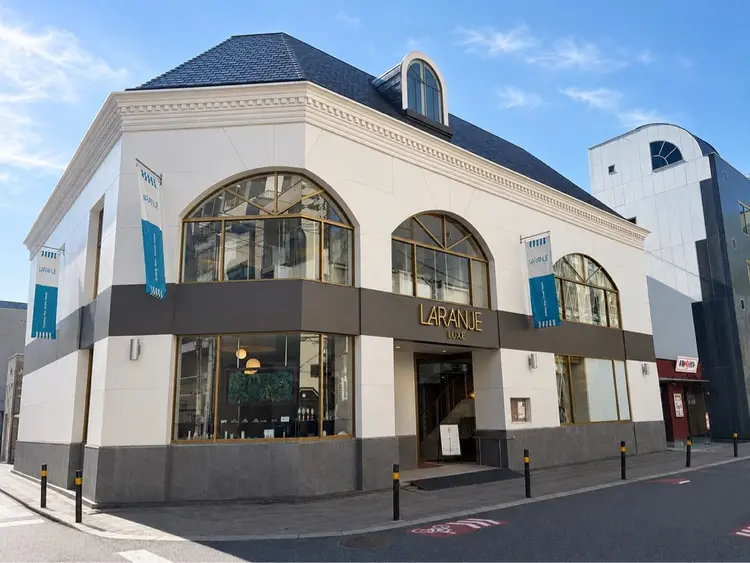 LARANJE 広島本通り店の内観・外観1