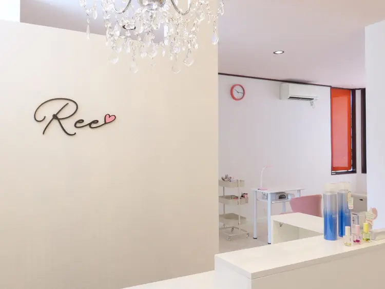 Reeの内観・外観2