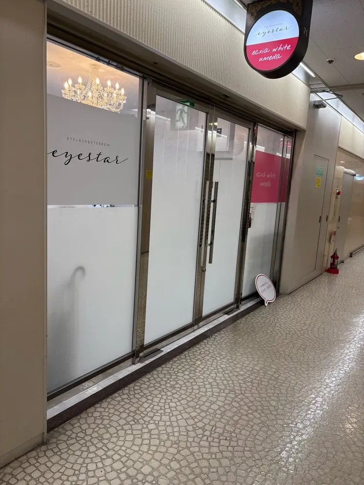 EYE STAR 梅田店の内観・外観1