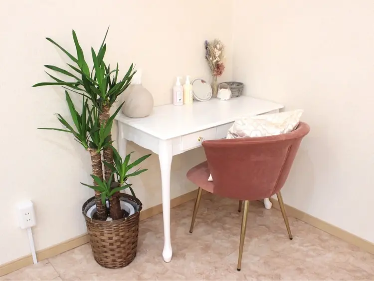 Nail&eye salon UnFLAIRの内観・外観3