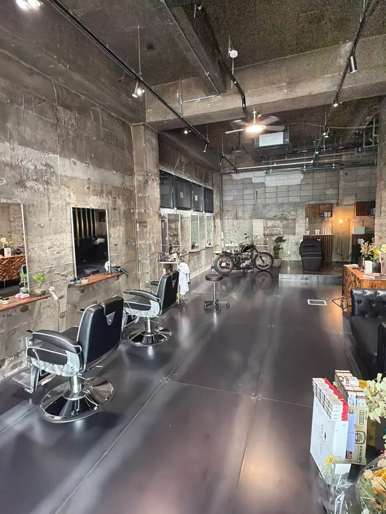 NOMADの内観・外観2