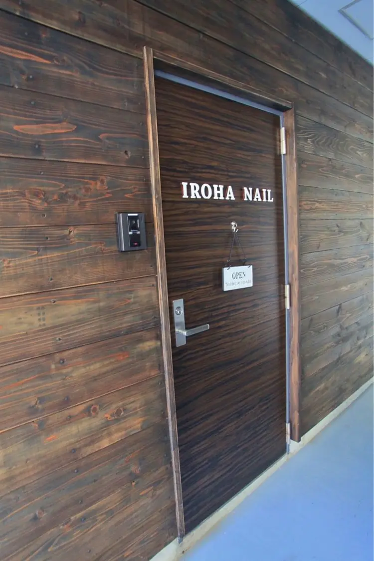 IROHA nailの内観・外観2