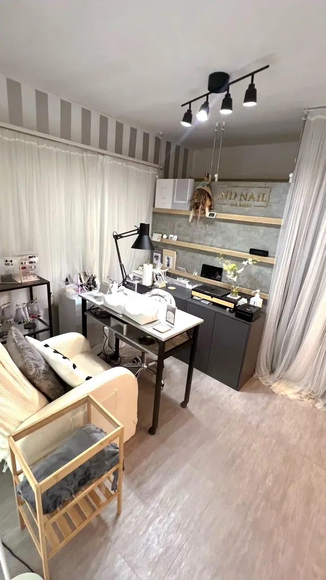 ND NAILの内観・外観1