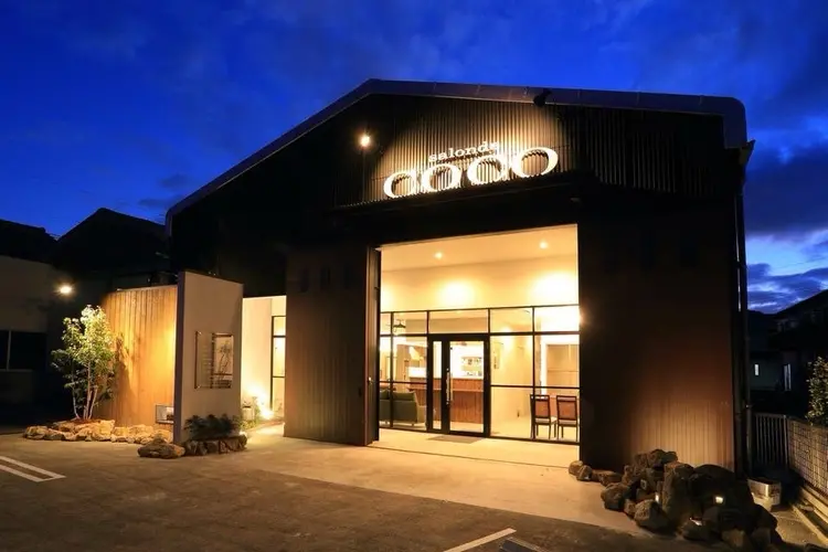 Salonde COCOの内観・外観1